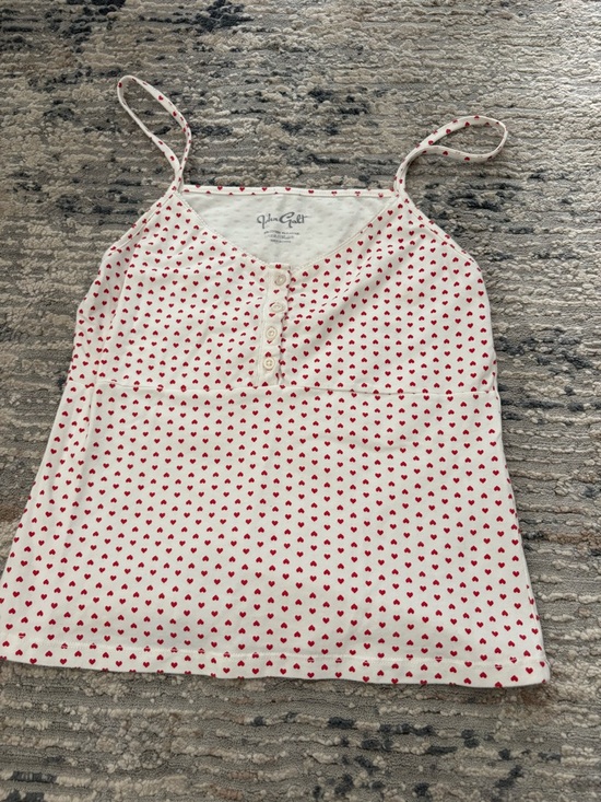 Brandy Melville Tops - Brandy Heart Print Spaghetti Strap Tank - White & Red